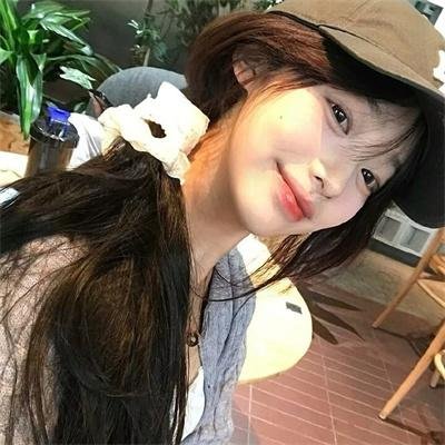 蠢爱三人行 封面